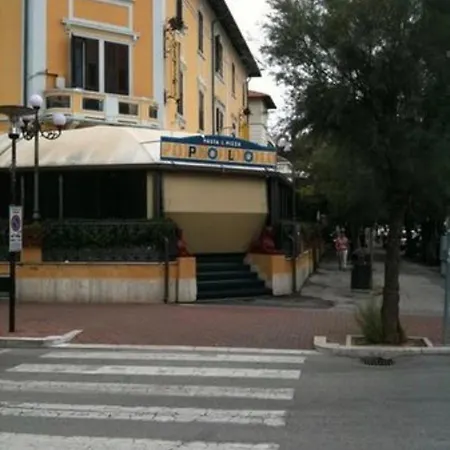 Maison De Maff アパート