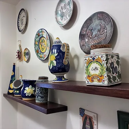 Maison De Maff アパート ペザロ